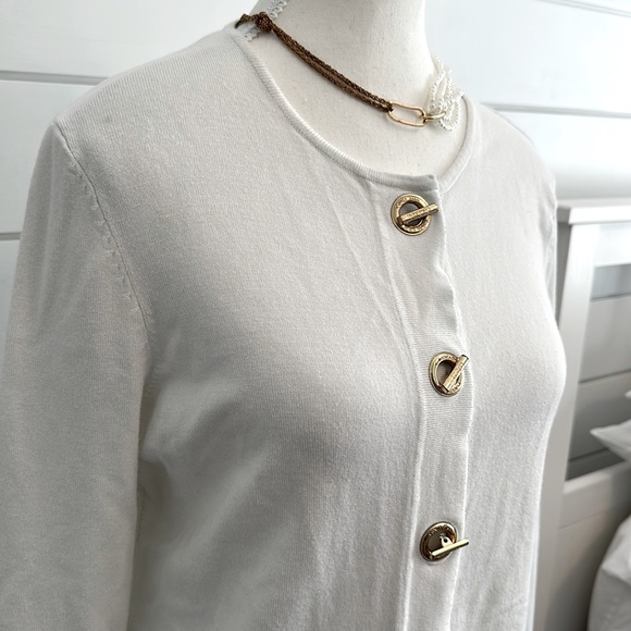 White Calvin Kline sweater - Picture 2 of 6